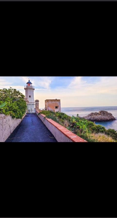 Da Carmen E Peppe Apartment ซานตาฟลาวิอา ภายนอก รูปภาพ